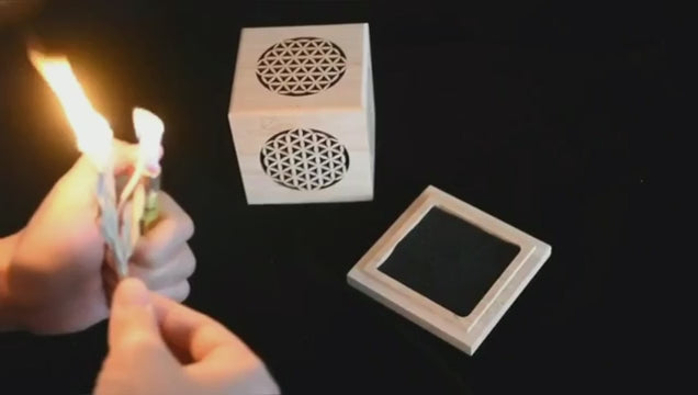 Sage Smudging Kit & Crystal Cleansing Box with Bamboo Burn Bowl and Heat-Resistant Hollow Lid, Wooden Aromatherapy Set for Energy Clearing, Meditation, and Spiritual Use