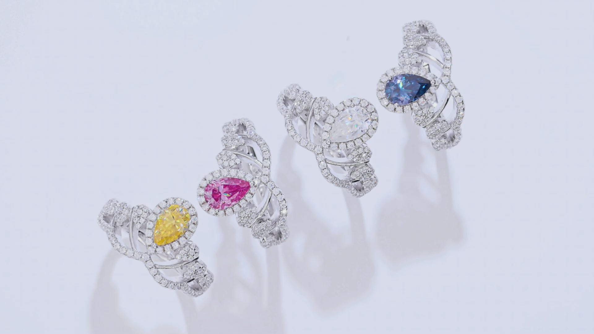 1.0 Carat Pear-Cut V-Queen Synthetic Moissanite Solitaire Ring in Sterling Silver 925 Plated with White Gold for Women Everyday Luxury